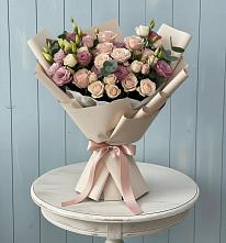 Букет цветов из:  Розы и Лизиантусы в Зеленоградске