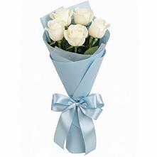 Букет 5 Белых роз Проуд в Зеленоградске