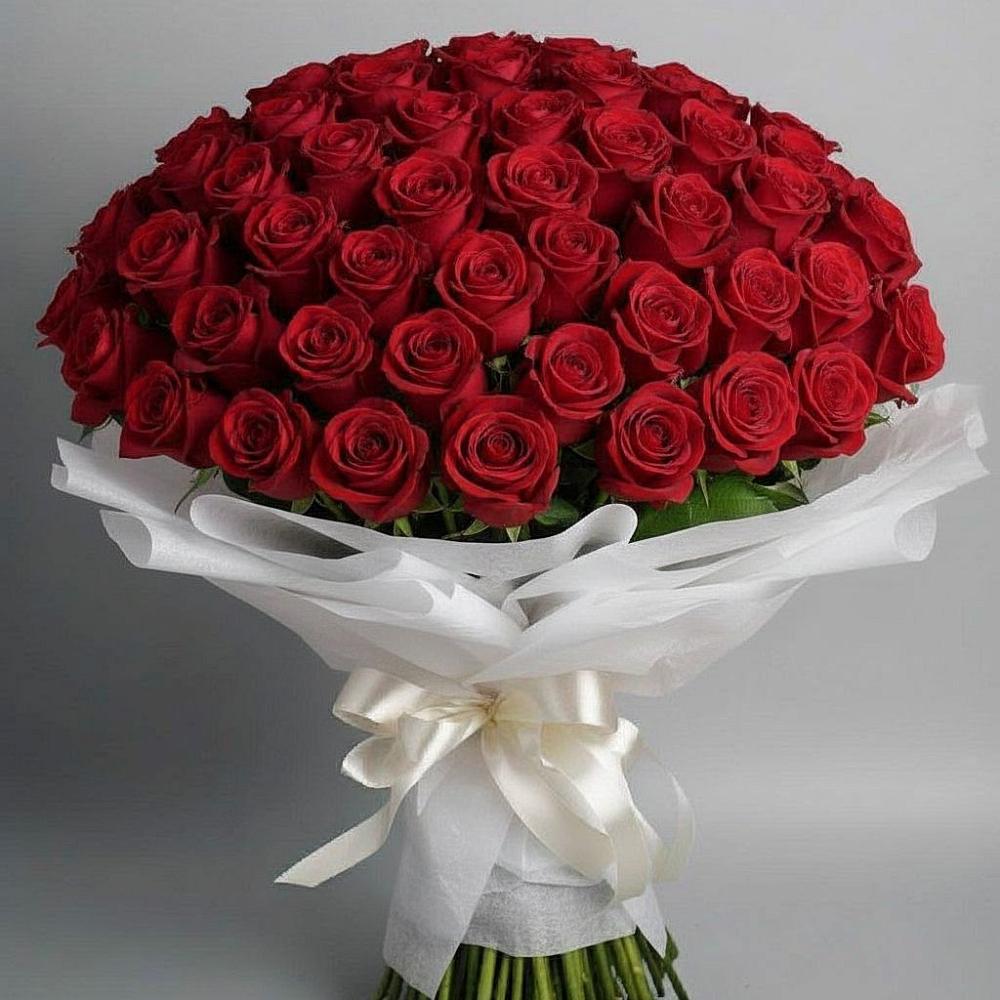 Букет 101 Красная роза Блэк Мэджик в Зеленоградске