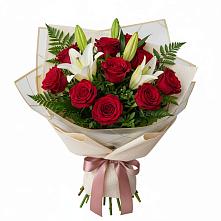 Букет цветов из:  Лилии и Розы в Зеленоградске