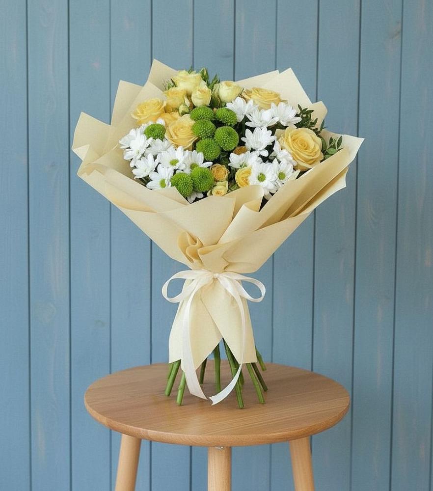 Букет цветов из: Хризантемы и Розы в Зеленоградске