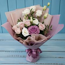 Букет цветов из:  Розы и Лизиантусы в Зеленоградске