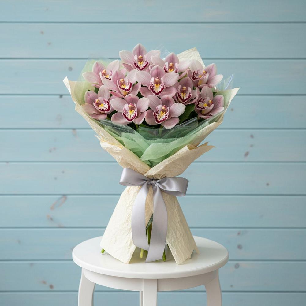 Букет цветов из: Орхидеи и Розы в Зеленоградске