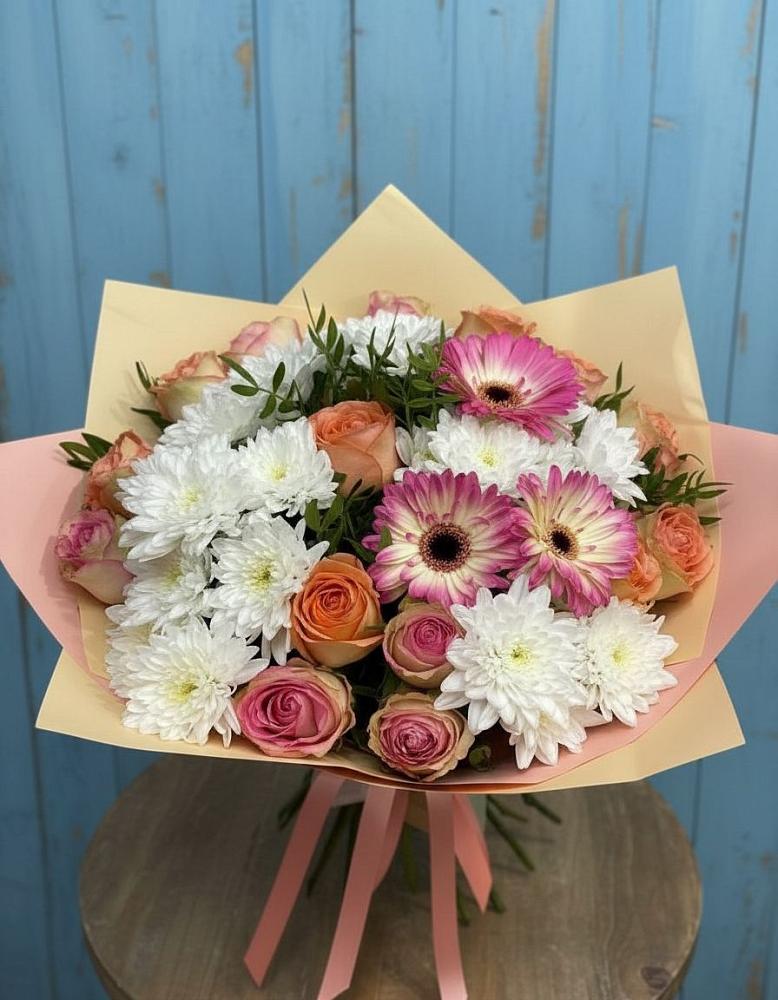 Букет цветов из: Розы, Герберы и Хризантемы в Зеленоградске