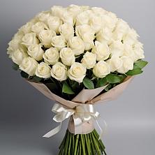 Букет 101 беля роза Белоснежка в Зеленоградске