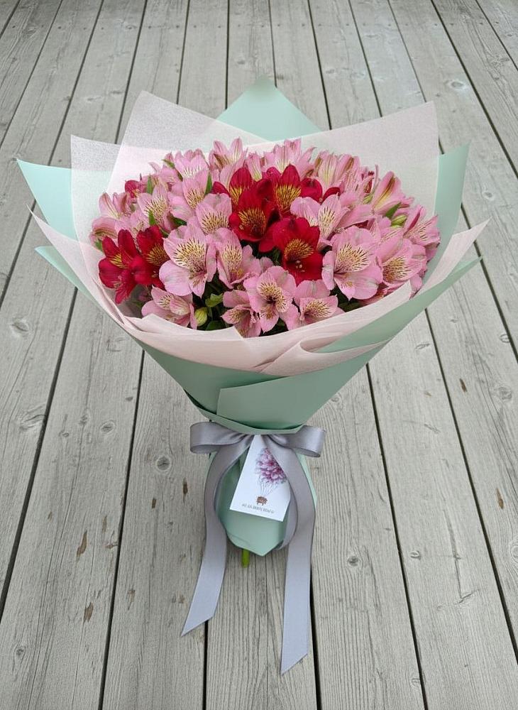 Букет цветов из: Альстромерии в Зеленоградске