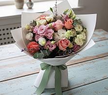 Букет цветов из:  Розы, Лизиантусы и Гвоздики в Зеленоградске