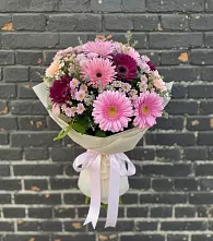 Букет цветов из:  Герберы и Хризантемы в Зеленоградске