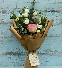 Букет цветов из:  Розы и Лизиантусы в Зеленоградске
