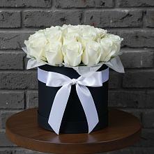 Цветочная композиция из Розы в шляпной коробке #REPLACE_PRED# Зеленоградске